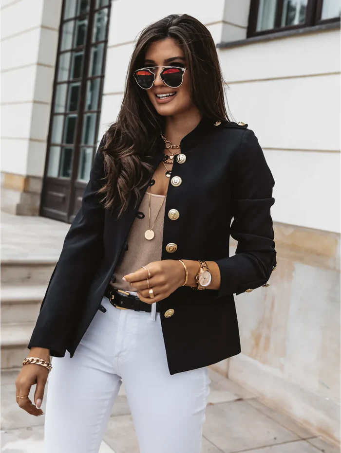 Chaqueta de sastrería con detalles elegantes