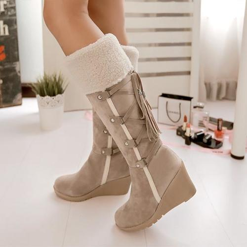 Botas Altas de Invierno con Tacón de Cuña – Perfectas para Días Nevados